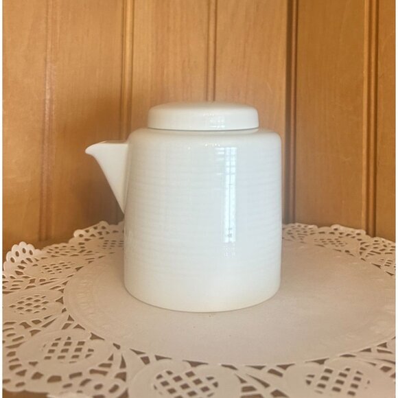 Vintage Dansk Tapestries Winter White Ceramic Creamer Pitcher Lid Small Jug - Picture 1 of 6